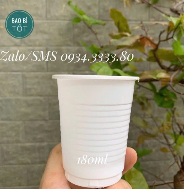 Ly nhựa trắng 180ml